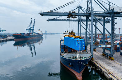 合规高效?全球直达：国际货运代理，跨境物流的优选伙伴